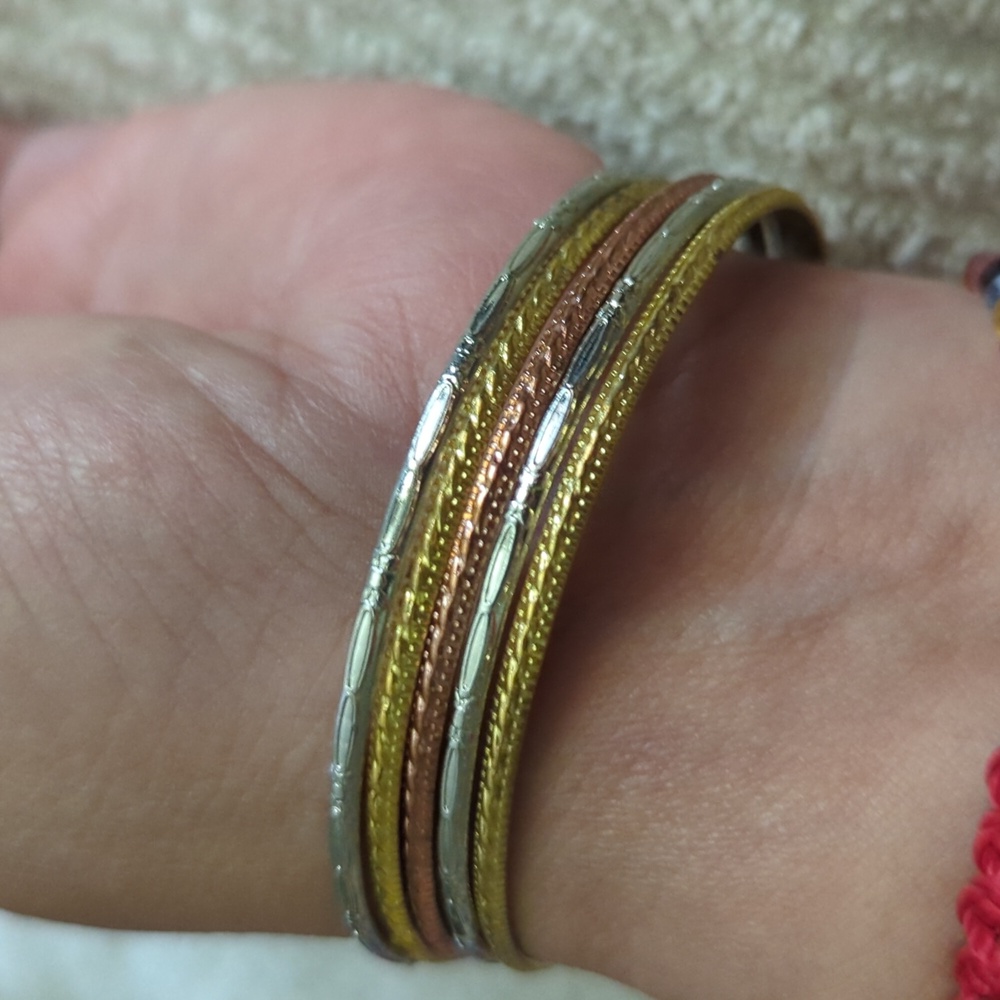 ~ Bracelet - Picture 6 of 8